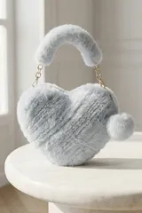 Buz Peluş Kalp Şeklinde Zincir Detaylı Ponponlu Kadın El Çantası 6