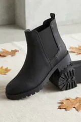 Kadın Siyah Chelsea Bot Yanı Lastikli Kalın Tırtıklı Taban Günlük Rahat Kısa Bot 6