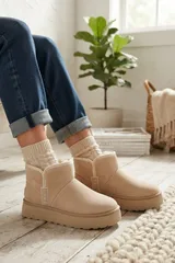 Bej İçi Kürklü Kısa Soğuğa Dayanıklı Süet Kadın Bot & Bootie 4