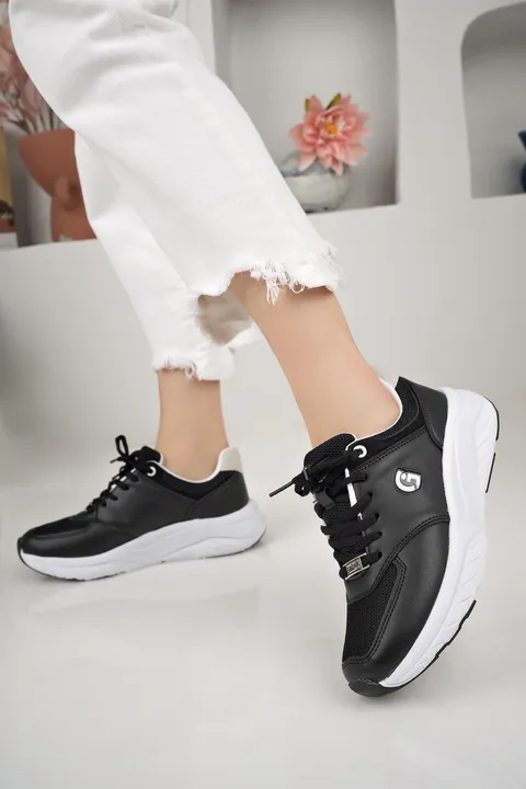 Siyah/Beyaz Ortopedik Konforlu Kadın Spor Ayakkabı Günlük Sneaker