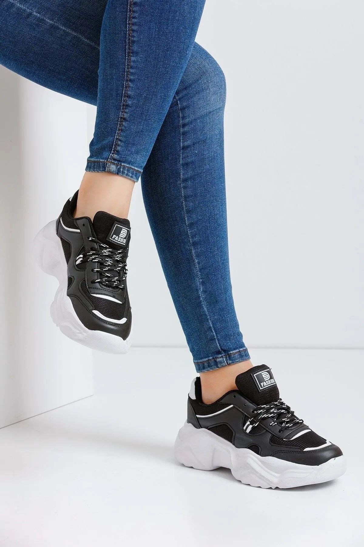 Siyah Rahat Kalın Taban Kadın Sneaker Spor Ayakkabı