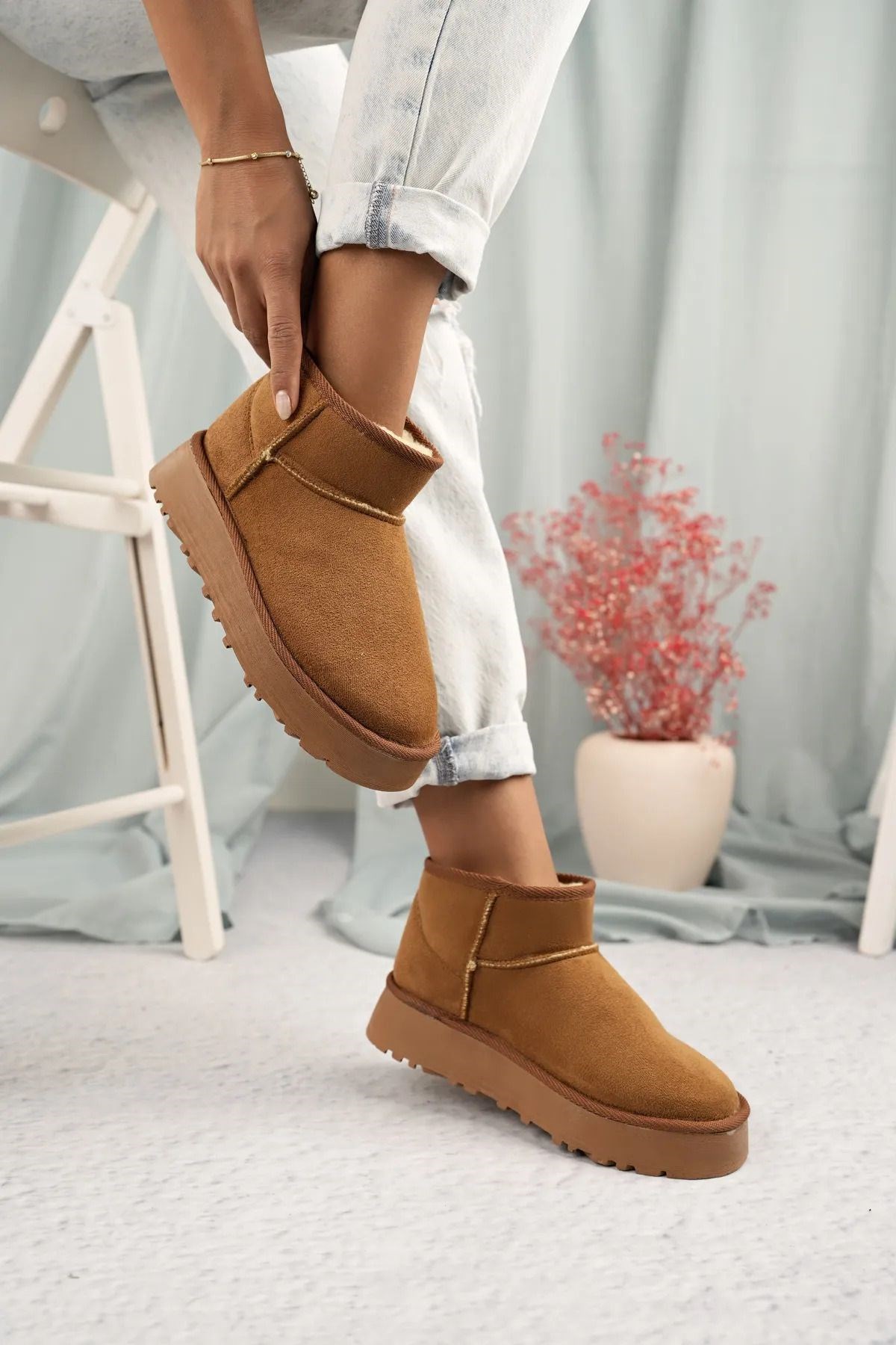Taba İçi Kürklü Kalın Taban Bilekte Kısa Soğuğa Dayanıklı Süet Kadın Bot & Bootie 6