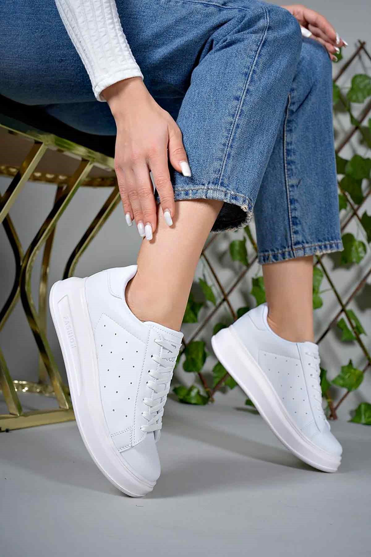 Kadın Beyaz Kalın Yüksek Taban Hafif Günlük Yürüyüş Spor Ayakkabısı ve Sneaker
