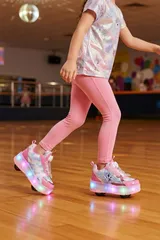 Pembe Işıklı Tekerlekli Kelebekli Otomatik Bağcıklı Kız Çocuk Patenli Spor Ayakkabı 6