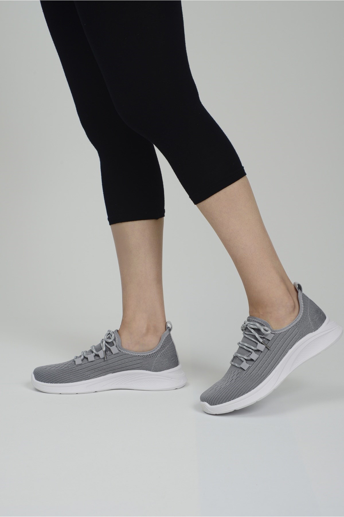 Gri Fileli Yazlık Günlük Kadın Spor Ayakkabı Sneaker 2