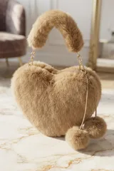 Kahverengi Peluş Kalp Şeklinde Zincir Detaylı Ponponlu Kadın El Çantası